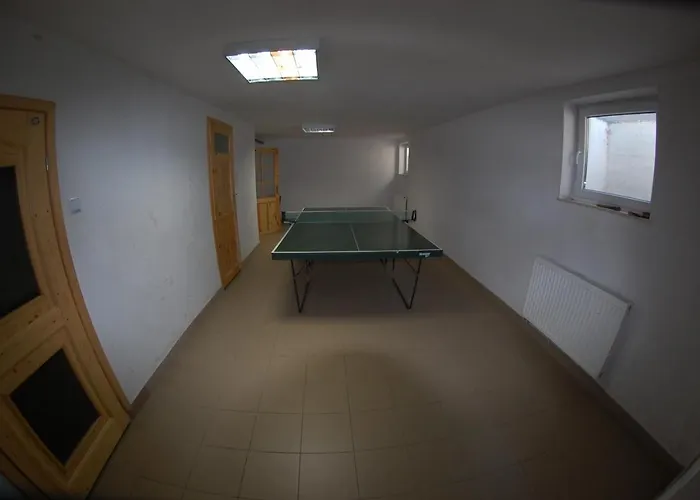 Tenis Pod Sosnami Lodge *